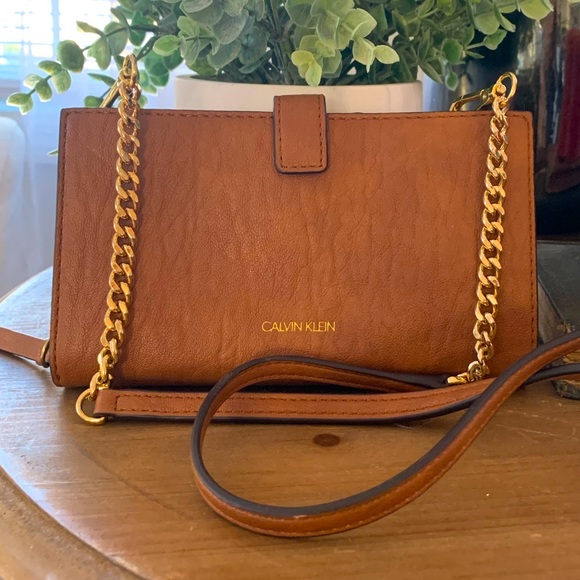 Calvin Klein Handbags - Calvin Klein crossbody wallet